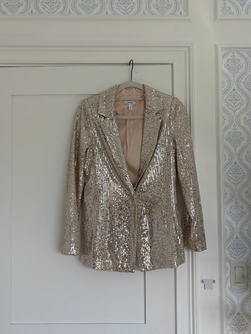 Nine West Sequin Pant Suit with Champagne Lining - Picture 2 of 3